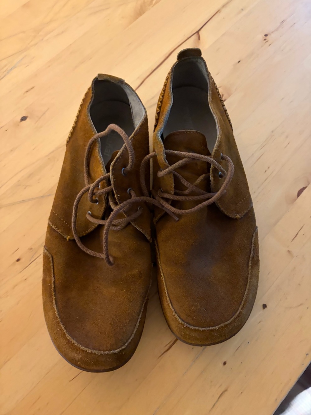 OluKai Men's Suede Chukka Boots in Tan/Brown